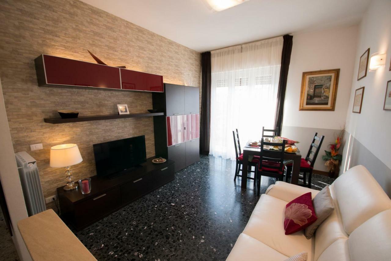 דירות A Casa Di Simone A וירג'יו מראה חיצוני תמונה